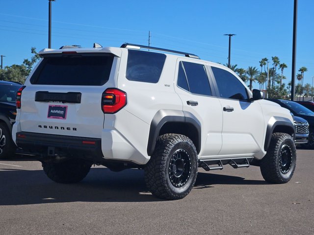 Used 2025 Toyota 4Runner SR5 AWD/4WD image 8