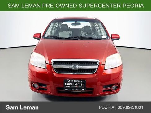 Used 2011 Chevrolet Aveo LT image 2