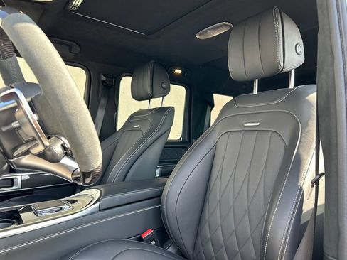 Used 2025 Mercedes-Benz G 63 AMG 4MATIC image 14