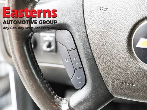 Used 2021 Chevrolet Express 3500 w/ Driver Convenience Package RWD image 15