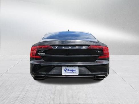 Used 2017 Volvo S90 T6 Momentum w/ Vision Package AWD/4WD image 4