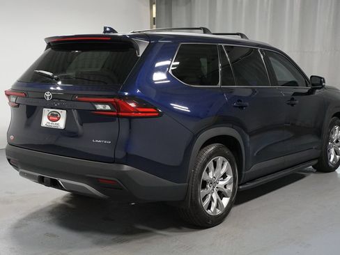 Certified 2025 Toyota Grand Highlander FWD image 8