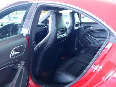 Used 2018 Mercedes-Benz CLA 250 4MATIC image 31