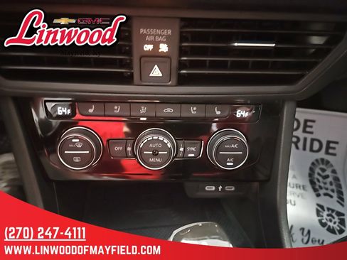 Used 2024 Volkswagen Jetta SEL image 25