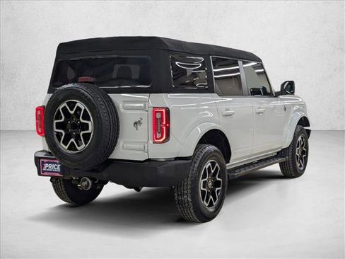 Used 2024 Ford Bronco Outer Banks image 5