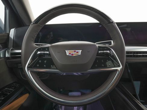 Used 2026 Cadillac Escalade Luxury w/ LPO, Radiant Package image 21