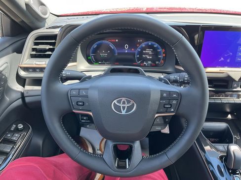 Used 2026 Toyota Crown Signia w/ Advanced Technology Package AWD/4WD image 22