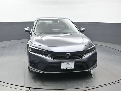 Used 2023 Honda Civic Touring image 9