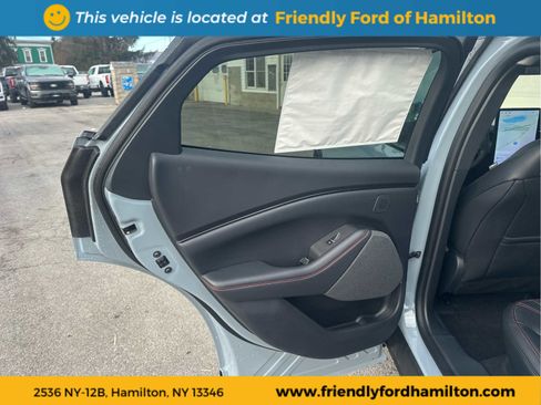 Used 2025 Ford Mustang Mach-E Premium w/ Sport Appearance Package image 33