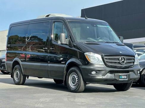 Used 2016 Mercedes-Benz Sprinter 2500 image 2