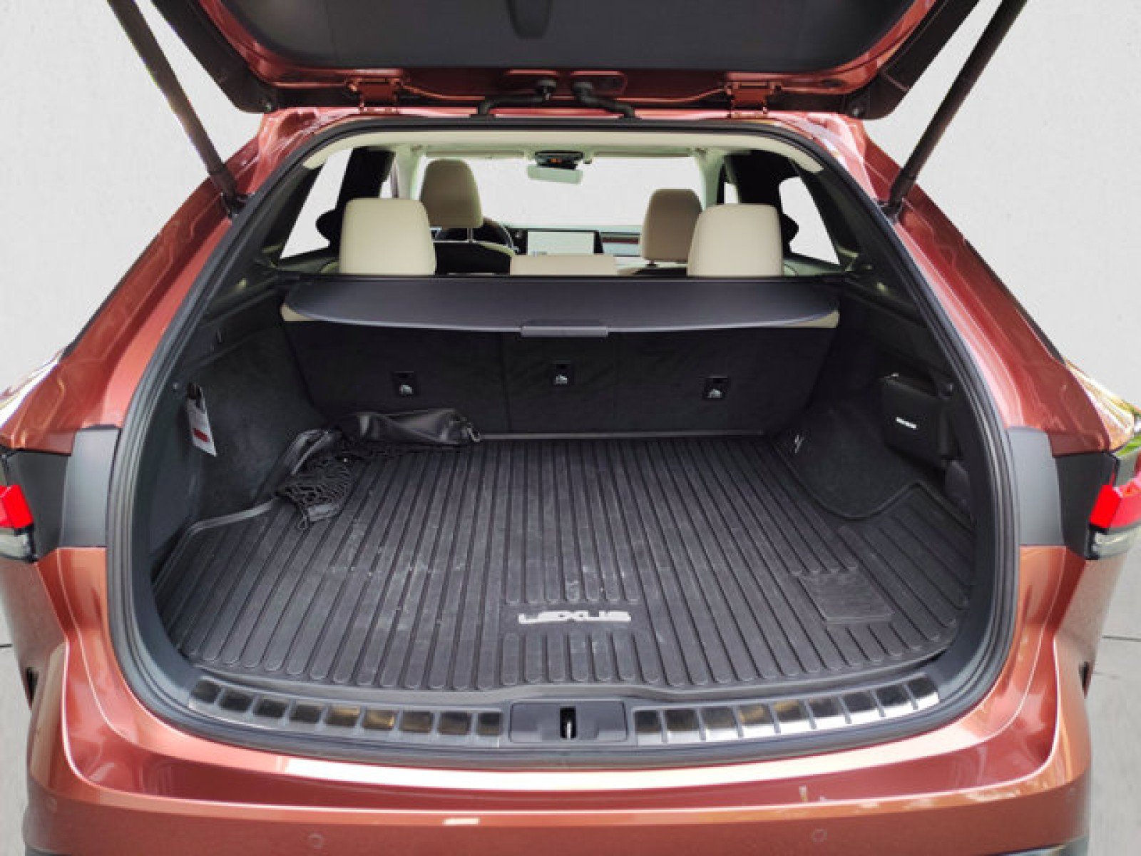 Used 2024 Lexus RX 350 Premium Plus w/ Convenience Package FWD image 19
