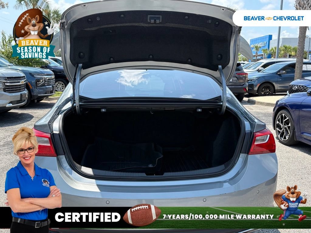 Used 2024 Chevrolet Malibu RS w/ LPO, Floor Liner Package FWD image 11