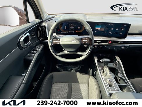 New 2026 Kia Sorento LX FWD image 15