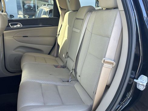 Used 2022 Jeep Grand Cherokee Laredo E w/ Security & Convenience Group image 7