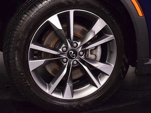 Used 2024 INFINITI QX60 Luxe image 10