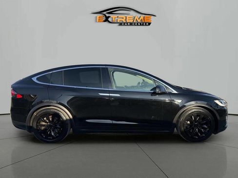 Used 2016 Tesla Model X 75D image 9
