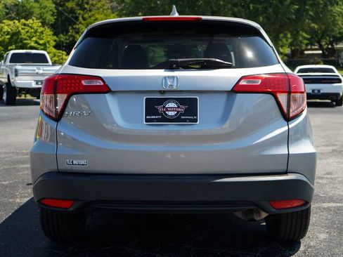 Used 2018 Honda HR-V EX image 21