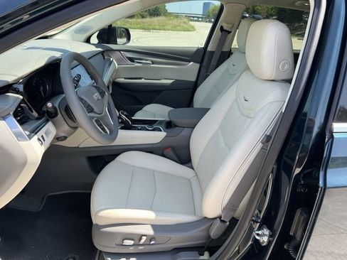 New 2025 Cadillac XT5 Premium Luxury image 22