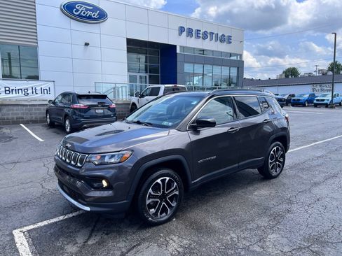 Used 2022 Jeep Compass Limited w/ Sun and Sound Group AWD/4WD image 4
