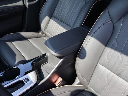 New 2026 Buick Envista Sport Touring FWD image 19
