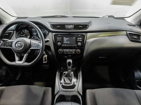 Used 2018 Nissan Rogue Sport S w/ S Appearance Package FWD image 21