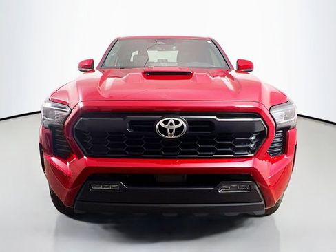 Used 2024 Toyota Tacoma TRD Sport RWD image 2