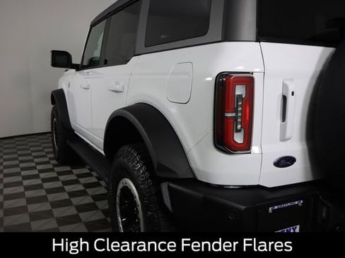 Used 2022 Ford Bronco Outer Banks w/ Sasquatch Package AWD/4WD image 30