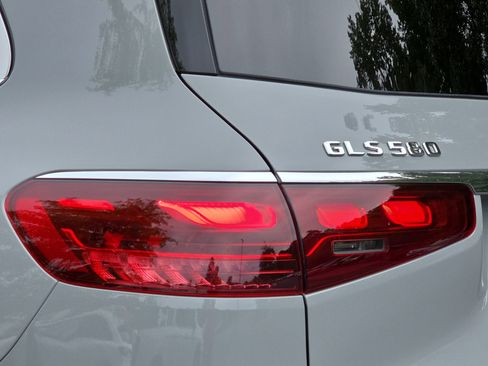 New 2026 Mercedes-Benz GLS 580 GLS 580 image 36