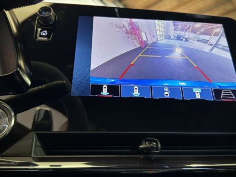 Used 2024 Chevrolet Corvette Stingray Premium Cpe w/ Z51 Performance Package image 6