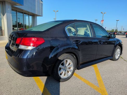 Used 2012 Subaru Legacy 2.5i Premium AWD/4WD image 7