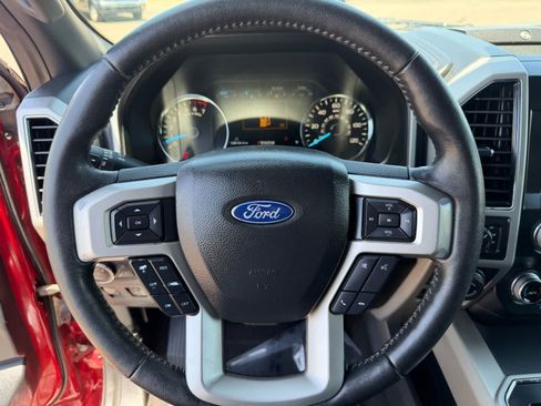 Used 2019 Ford F150 Lariat w/ Equipment Group 502A Luxury AWD/4WD image 20
