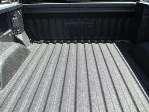 New 2026 GMC Sierra 1500 AT4 AWD/4WD image 6