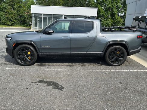 Used 2022 Rivian R1T Adventure AWD/4WD image 2