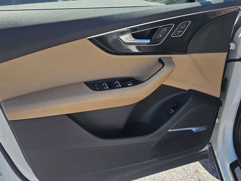 Used 2020 Audi Q7 3.0T Premium Plus AWD/4WD image 8