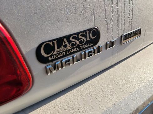 Used 2010 Chevrolet Malibu LT image 9