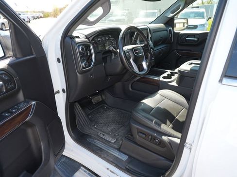 Used 2022 GMC Sierra 1500 SLT w/ SLT Premium Package AWD/4WD image 13