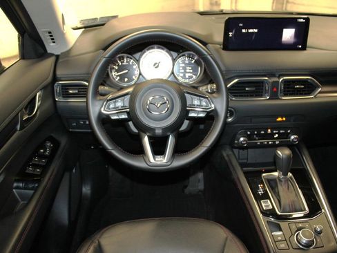 Used 2025 MAZDA CX-5 Carbon Edition image 13