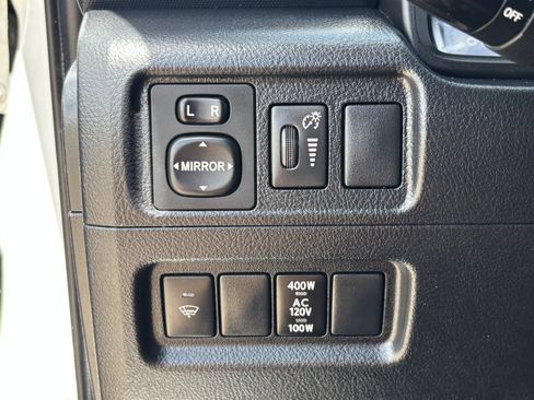 Used 2019 Toyota 4Runner TRD Off-Road Premium AWD/4WD image 34