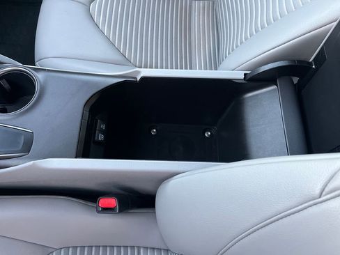 Certified 2023 Toyota Camry SE image 25