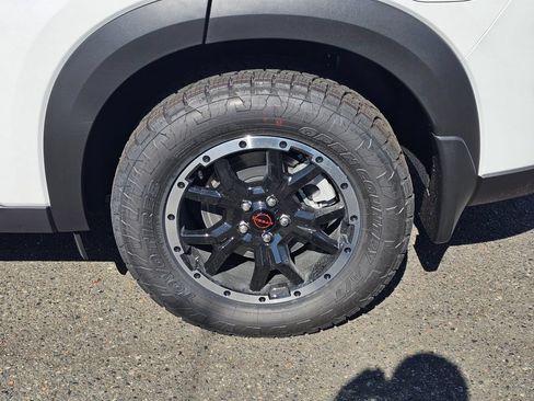 New 2026 Nissan Pathfinder Rock Creek AWD/4WD image 9