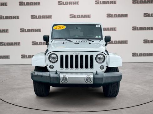 Used 2017 Jeep Wrangler Unlimited Sahara w/ Max Tow Package AWD/4WD image 8