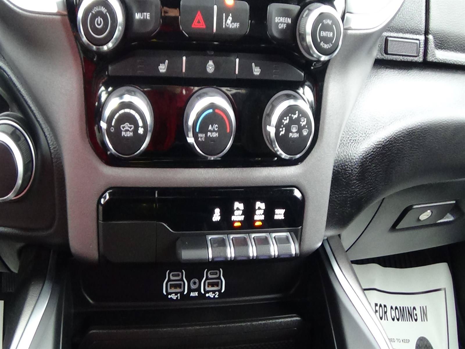 Used 2025 RAM 1500 Big Horn AWD/4WD image 33