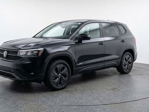 Used 2025 Volkswagen Taos S FWD image 3