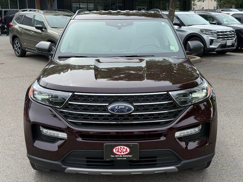 Used 2022 Ford Explorer XLT w/ Equipment Group 202A AWD/4WD image 2