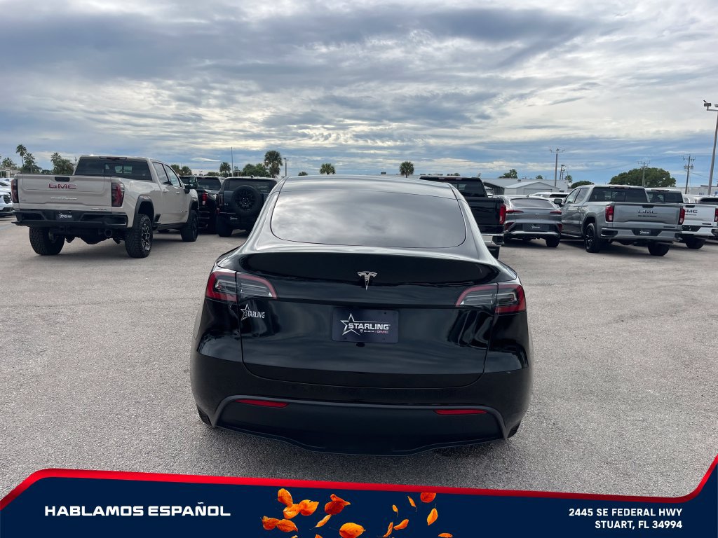 Used 2024 Tesla Model Y Long Range RWD image 6