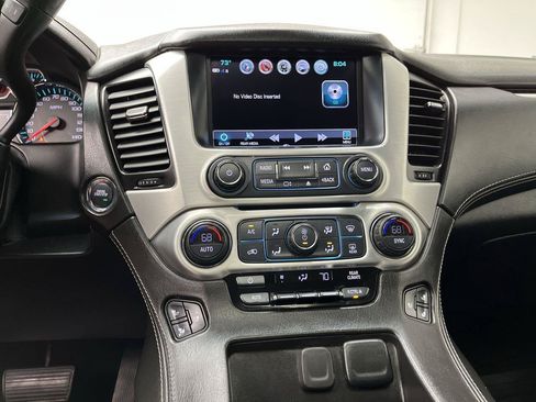 Used 2018 GMC Yukon XL SLT w/ Open Road Package AWD/4WD image 21