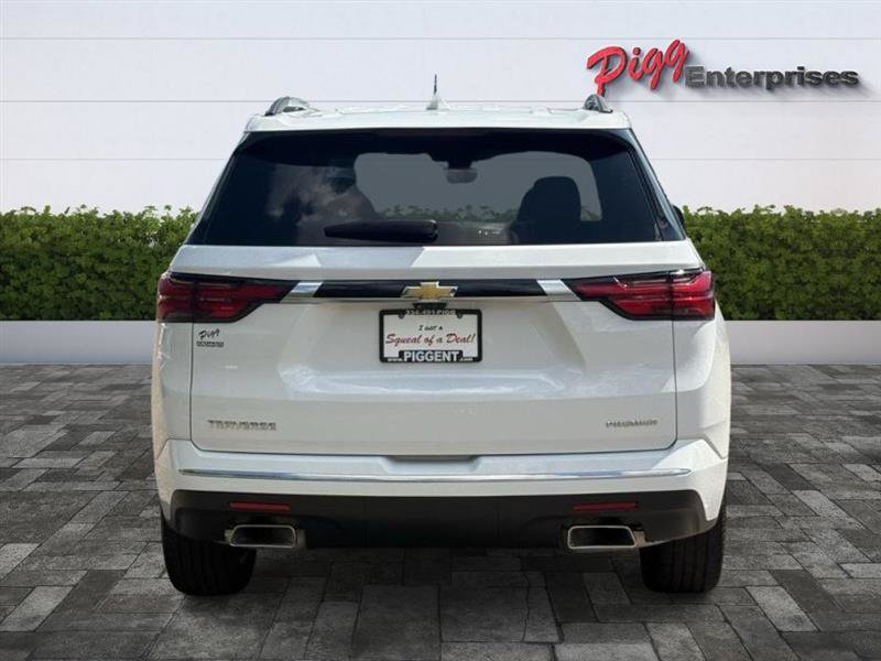 Used 2023 Chevrolet Traverse Premier FWD image 9