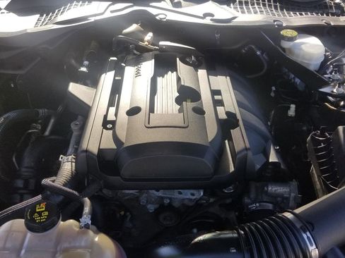 Used 2020 Ford Mustang Premium RWD image 21