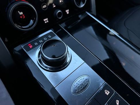 Used 2018 Land Rover Range Rover HSE image 31