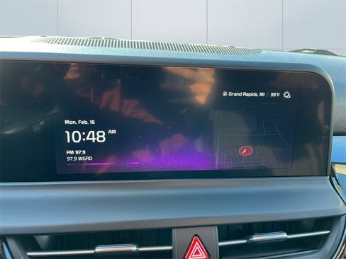 Used 2024 Kia Seltos S image 12